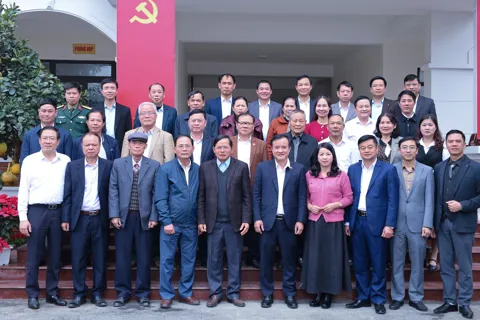 Xã Suối Hai gặp mặt cán bộ hưu trí nhân dịp Tết Nguyên đán Bính Ngọ 2026