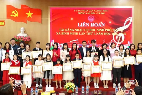 Chuyên nghiệp Liên hoan tài năng nhạc cụ học sinh phổ thông xã Bình Minh lần thứ I