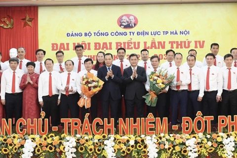 27 đồng chí được bầu vào Ban Chấp hành Đảng bộ EVNHANOI khóa IV