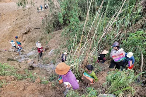 Quảng Ngãi khẩn trương khắc phục hậu quả mưa lũ