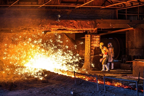 Thép, may mặc, giày da "kéo" xuất khẩu Quảng Ngãi đi lên
