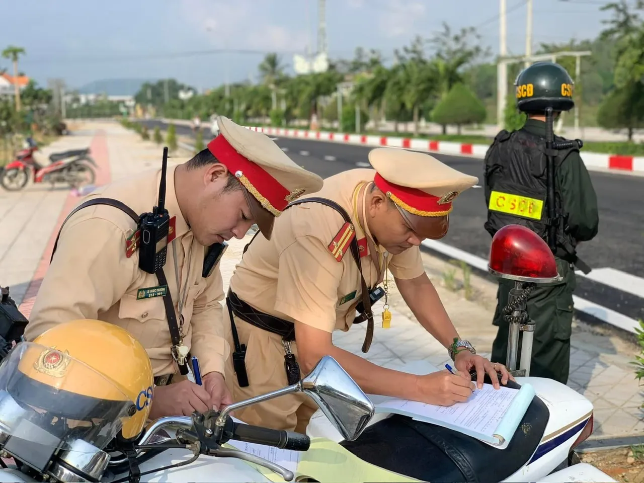 Quảng Ngãi: phạt hơn 3,7 tỷ đồng vi phạm giao thông dịp nghỉ lễ 30/4 và 1/5