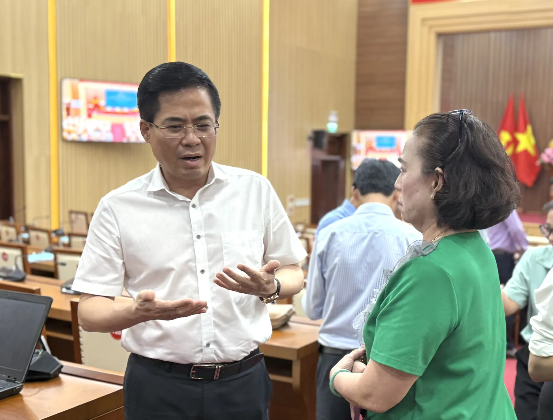 Quảng Ngãi đối thoại với doanh nghiệp, nhà đầu tư về thuế, đất đai