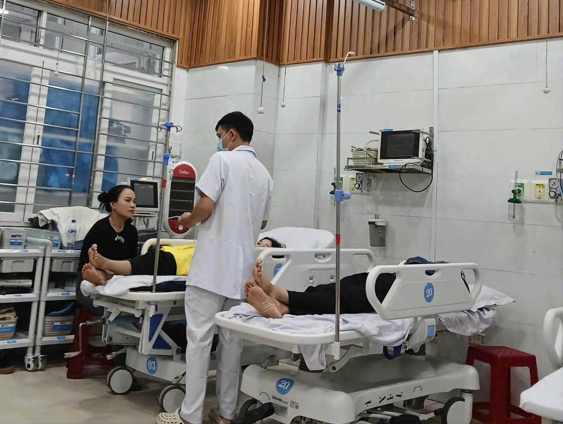 Vụ ngộ độc nghi do ăn bánh mì ở Quảng Ngãi: tạm dừng hoạt động cơ sở chính và một số chi nhánh