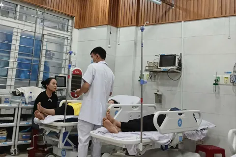 Vụ ngộ độc nghi do ăn bánh mì ở Quảng Ngãi: tạm dừng hoạt động cơ sở chính và một số chi nhánh