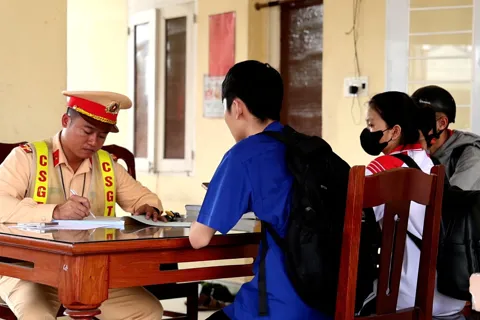 Khi luật bị "bỏ quên" trên đường đến trường