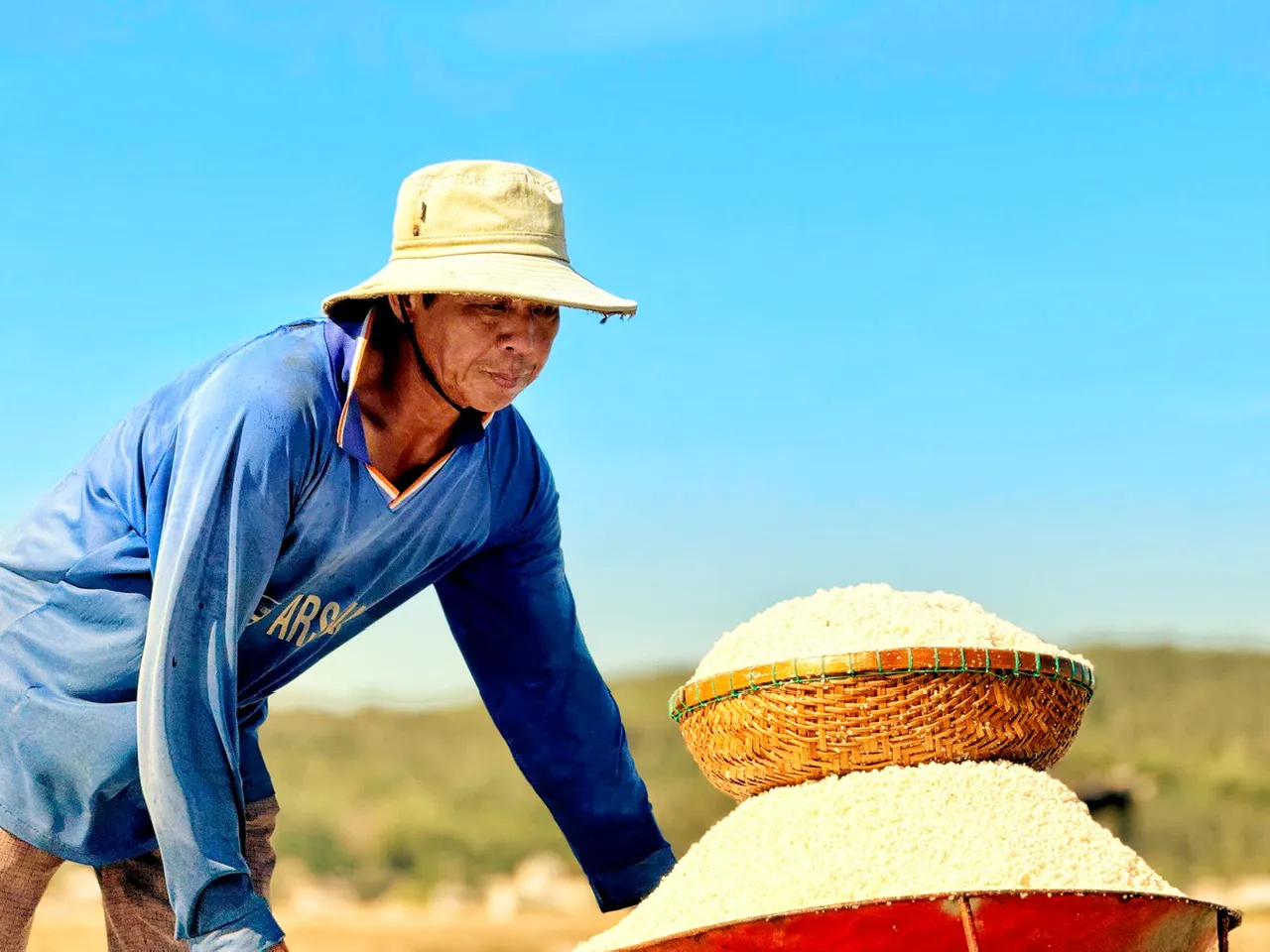 Gìn giữ nghề muối trăm năm