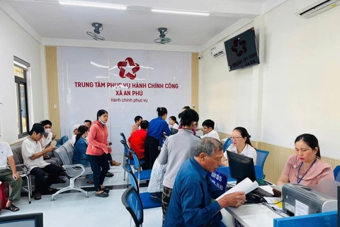 Chính quyền hai cấp: gần dân, sát dân từ những ngày đầu