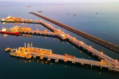 Nhà máy lọc dầu Dung Quất vận hành 124 - 125% công suất, đảm bảo nguồn cung xăng dầu dịp Tết