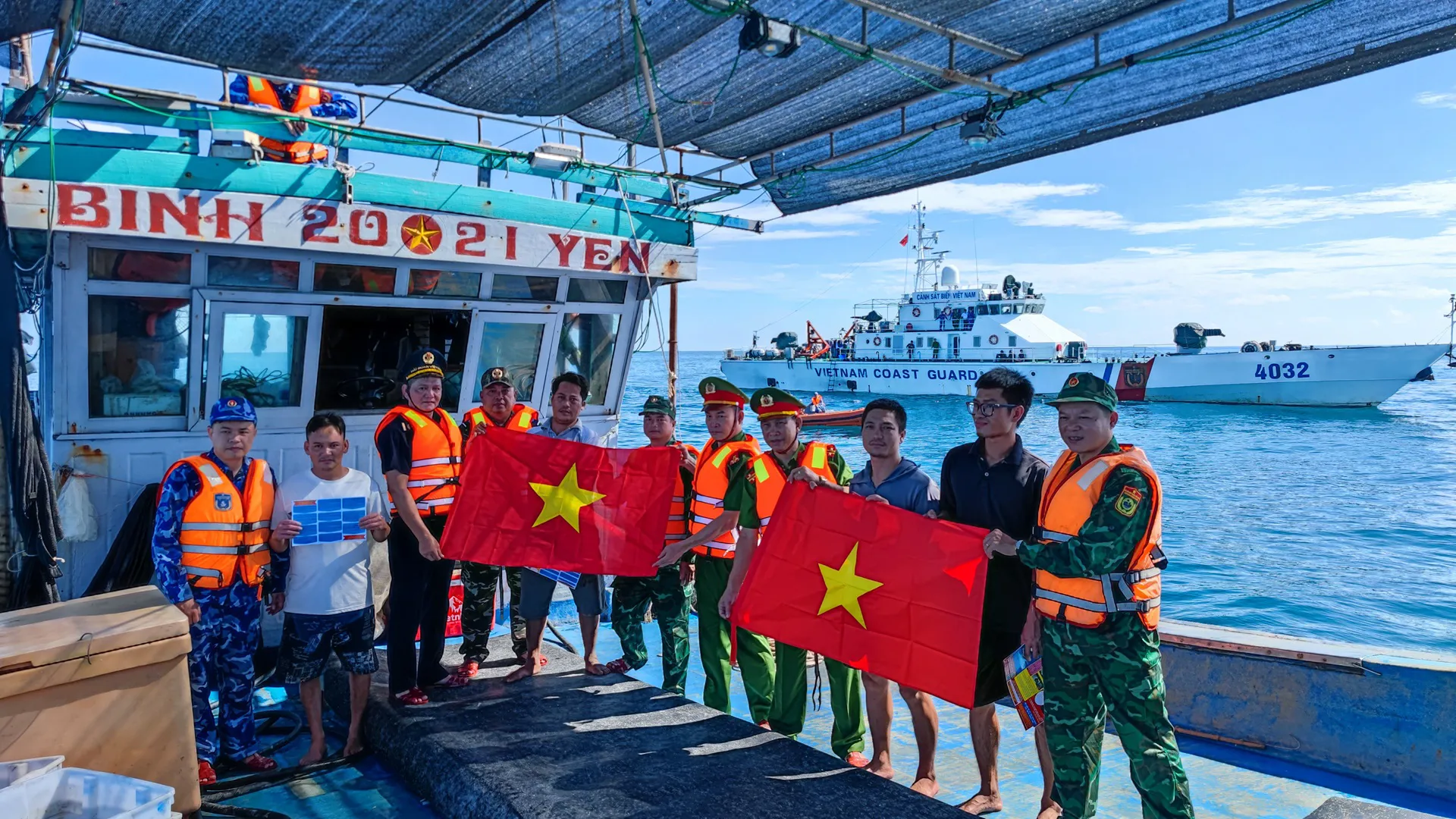 Vùng Cảnh sát biển 2 tăng cường chống khai thác IUU