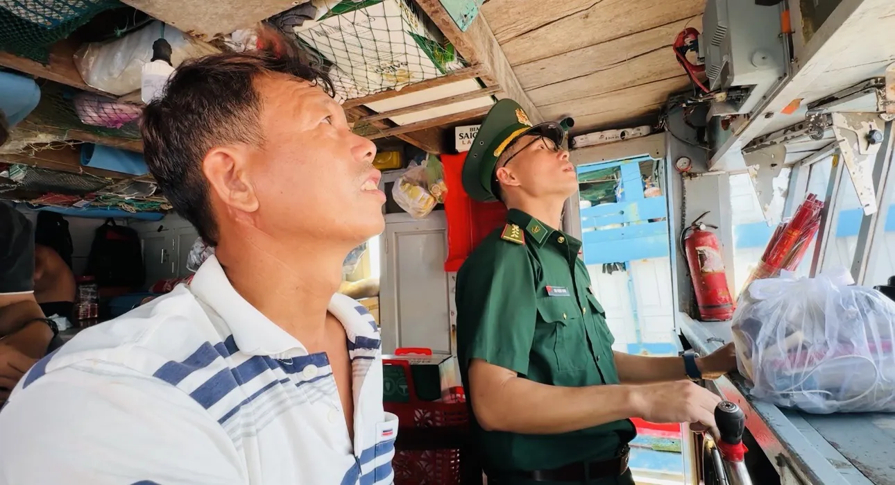 Ngư dân Quảng Ngãi ra khơi với “hồ sơ điện tử”