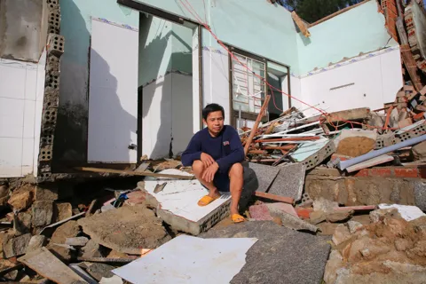 Quảng Ngãi chi 27,9 tỷ đồng hỗ trợ người dân trong tỉnh và các địa phương bị mưa, lũ