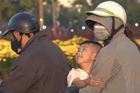 Những chuyến xe nghĩa tình đưa người xa xứ về quê đón Tết