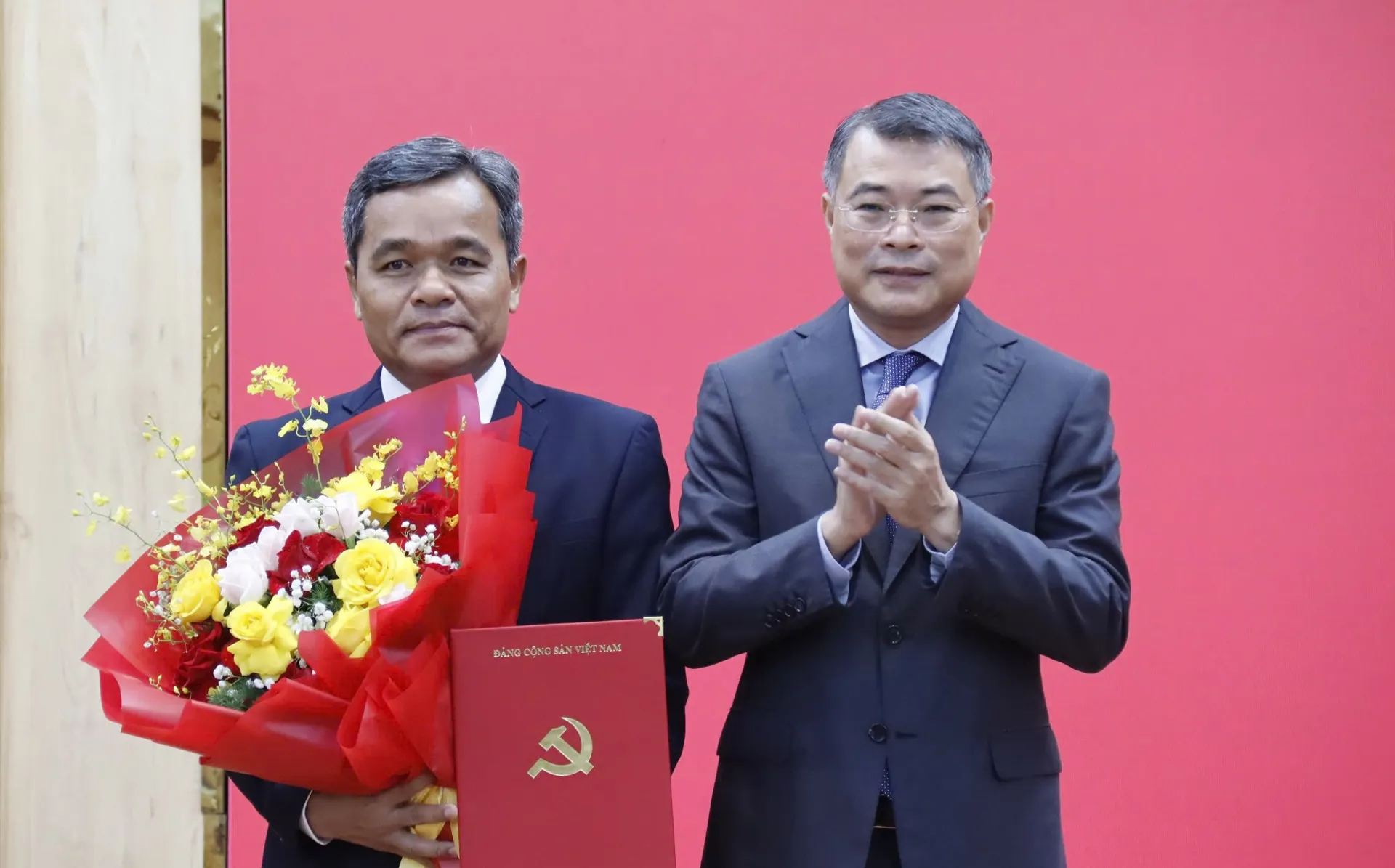 Ông Hồ Văn Niên là Bí thư Tỉnh ủy Quảng Ngãi