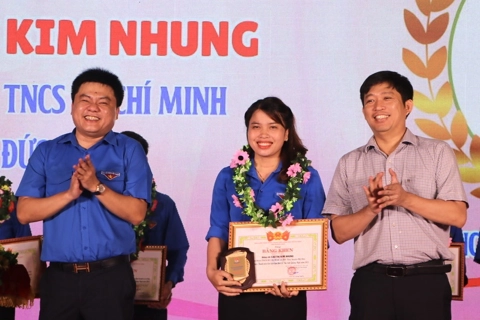 Quảng Ngãi: tuyên dương thanh niên tiên tiến làm theo lời Bác
