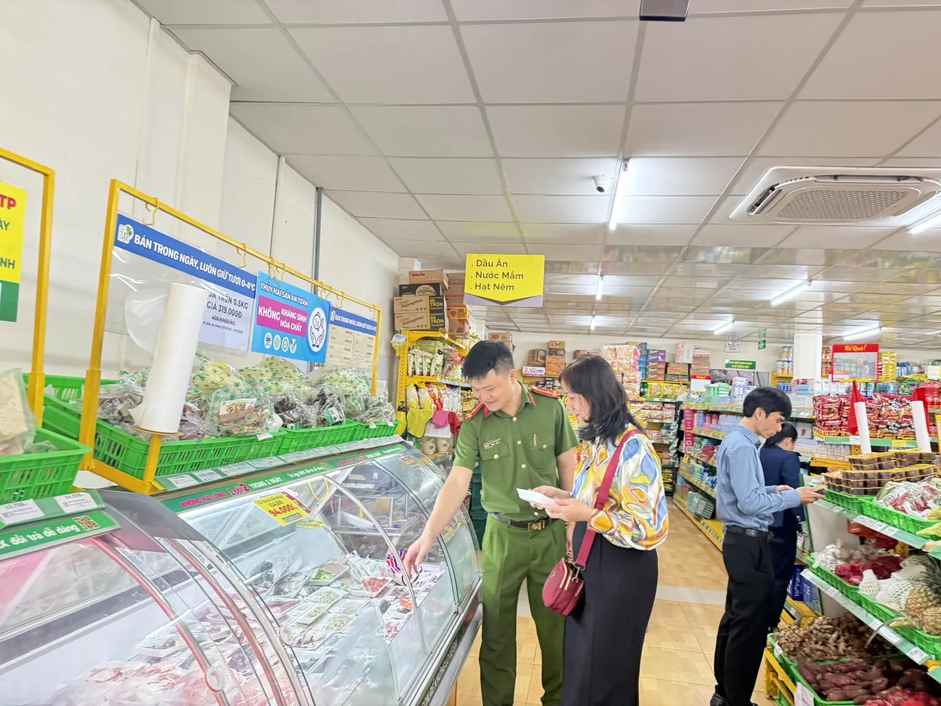 Quảng Ngãi siết chặt an toàn thực phẩm dịp Tết Nguyên đán 2026