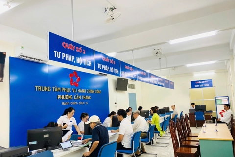 Ngày đầu vận hành chính quyền 2 cấp: Quảng Ngãi vào guồng ổn định