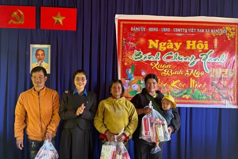 Quảng Ngãi chăm lo Tết cho người nghèo, không để ai bị bỏ lại phía sau