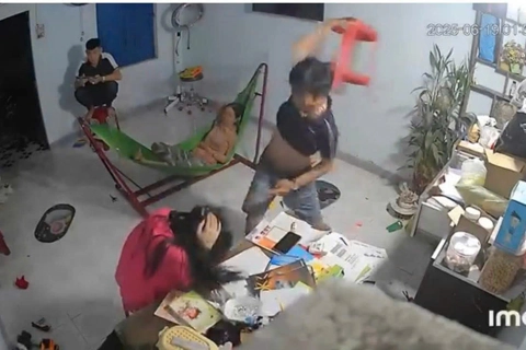 Công an Quảng Ngãi vào cuộc điều tra vụ anh trai đánh em gái