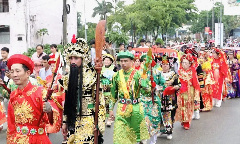 Lễ hội điện Trường Bà - Nơi cố kết cộng đồng
