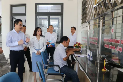 Quảng Ngãi siết kỷ luật, thay thế cán bộ yếu kém