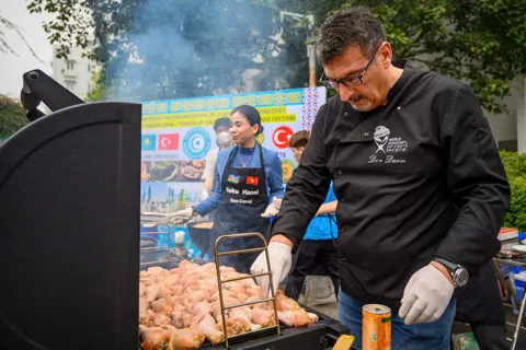 Liên hoan Văn hóa Ẩm thực Quốc tế 2025: Hành trình vị giác kết nối Việt Nam với bạn bè năm châu