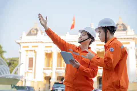 Từ truyền thống Nhà máy đèn, EVNHANOI vững bước vào Kỷ nguyên mới