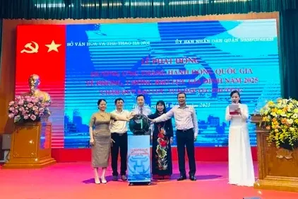 Hà Nội chấm dứt bạo lực gia đình, vun đắp yêu thương
