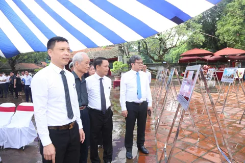 Lắng đọng cảm xúc qua 80 bức ảnh về “Hà Nội trong Kỷ nguyên vươn mình”