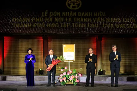 Hà Nội đón nhận danh hiệu thành viên Mạng lưới Thành phố học tập toàn cầu của UNESCO