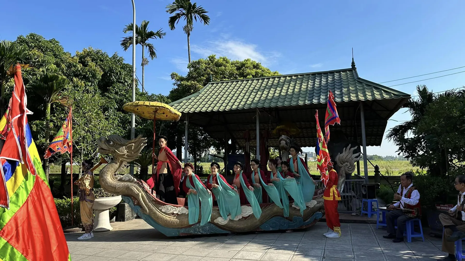 Xã Ô Diên: năng cao năng lực quản lý, phát huy giá trị di sản văn hóa