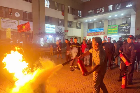 Tập huấn kỹ năng phòng cháy chữa cháy cho cư dân Khu đô thị Tân Tây Đô, xã Ô Diên