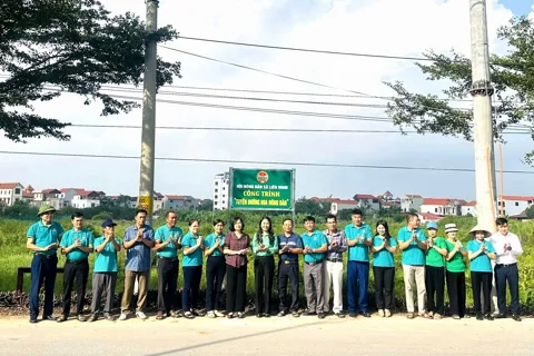 Xã Liên Minh: gắn biển nhiều công trình ý nghĩa chào mừng các ngày lễ lớn