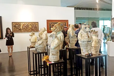 Biểu tượng sức mạnh và dấu ấn văn hóa Việt Nam qua hình tượng ngựa