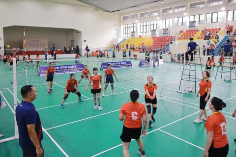 270 vận động viên tham gia Giải bóng chuyền hơi xã Ô Diên năm 2025