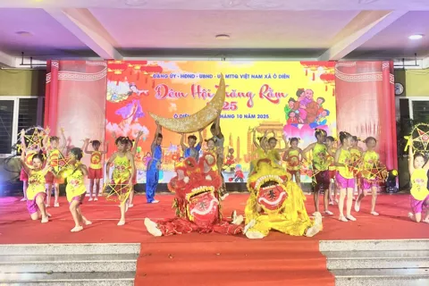 Rộn ràng “Đêm hội trăng rằm” xã Ô Diên