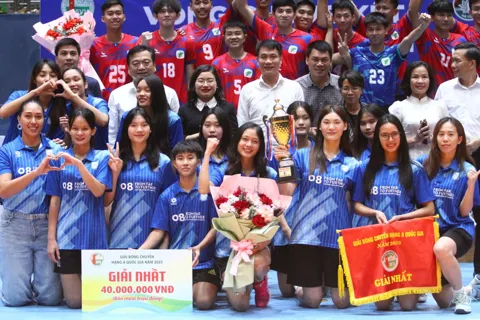 Đội bóng chuyền nữ Hà Nội Tasco Auto vô địch Giải bóng chuyền hạng A quốc gia