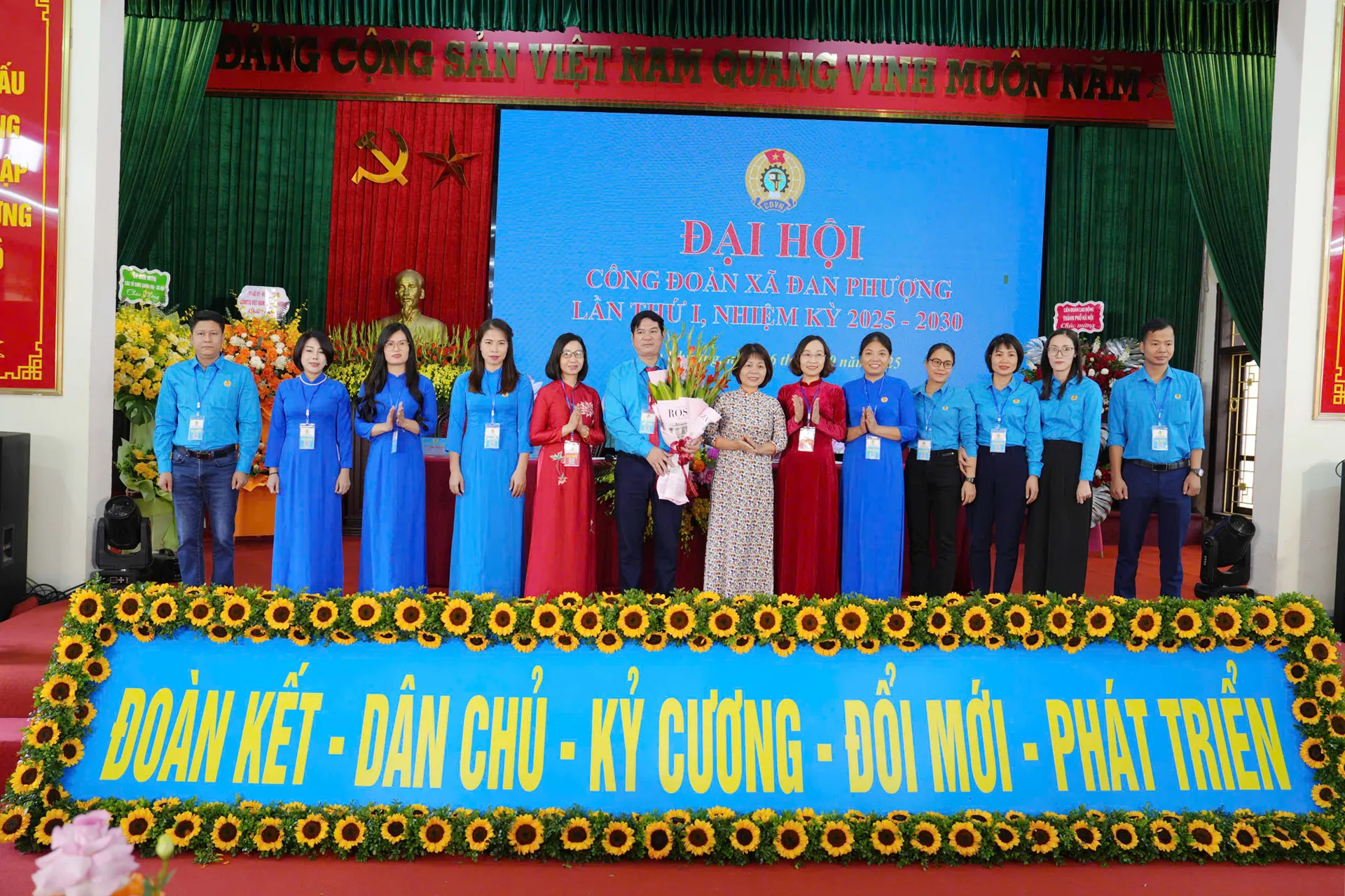 Xây dựng Công đoàn xã Đan Phượng vững mạnh, là chỗ dựa tin cậy của người lao động