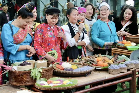 Trải nghiệm văn hóa đón Tết cổ truyền của các dân tộc tại Hà Nội