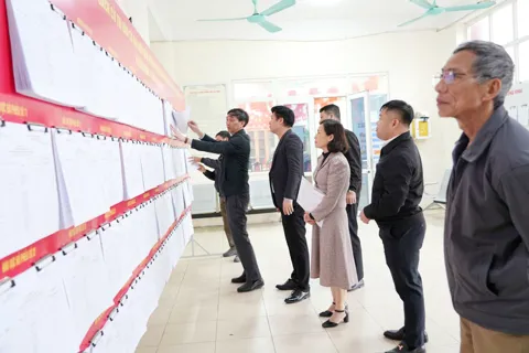 Xã Liên Minh: niêm yết công khai danh sách cử tri tại 100% khu vực bỏ phiếu