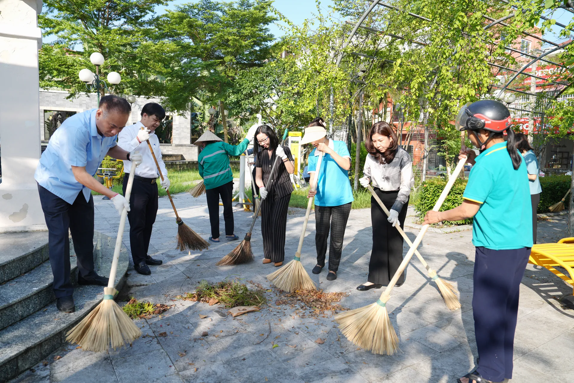 Xây dựng xã Đan Phượng sáng - xanh - sạch - đẹp, văn minh, hiện đại