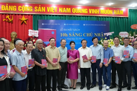 "10h sáng Chủ nhật" – những câu chuyện lắng đọng tình người của nhà báo Tô Quang Phán