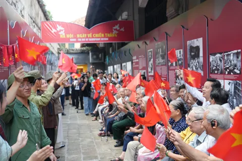 Trưng bày chuyên đề “Vang mãi khúc khải hoàn” – tự hào bài ca chiến thắng