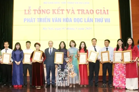 35 tập thể, cá nhân được tặng Giải thưởng phát triển văn hóa đọc lần thứ VII