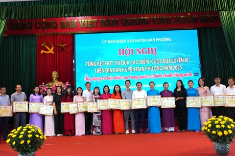 Huyện Đan Phượng: lan tỏa chuyển đổi số đến từng người dân
