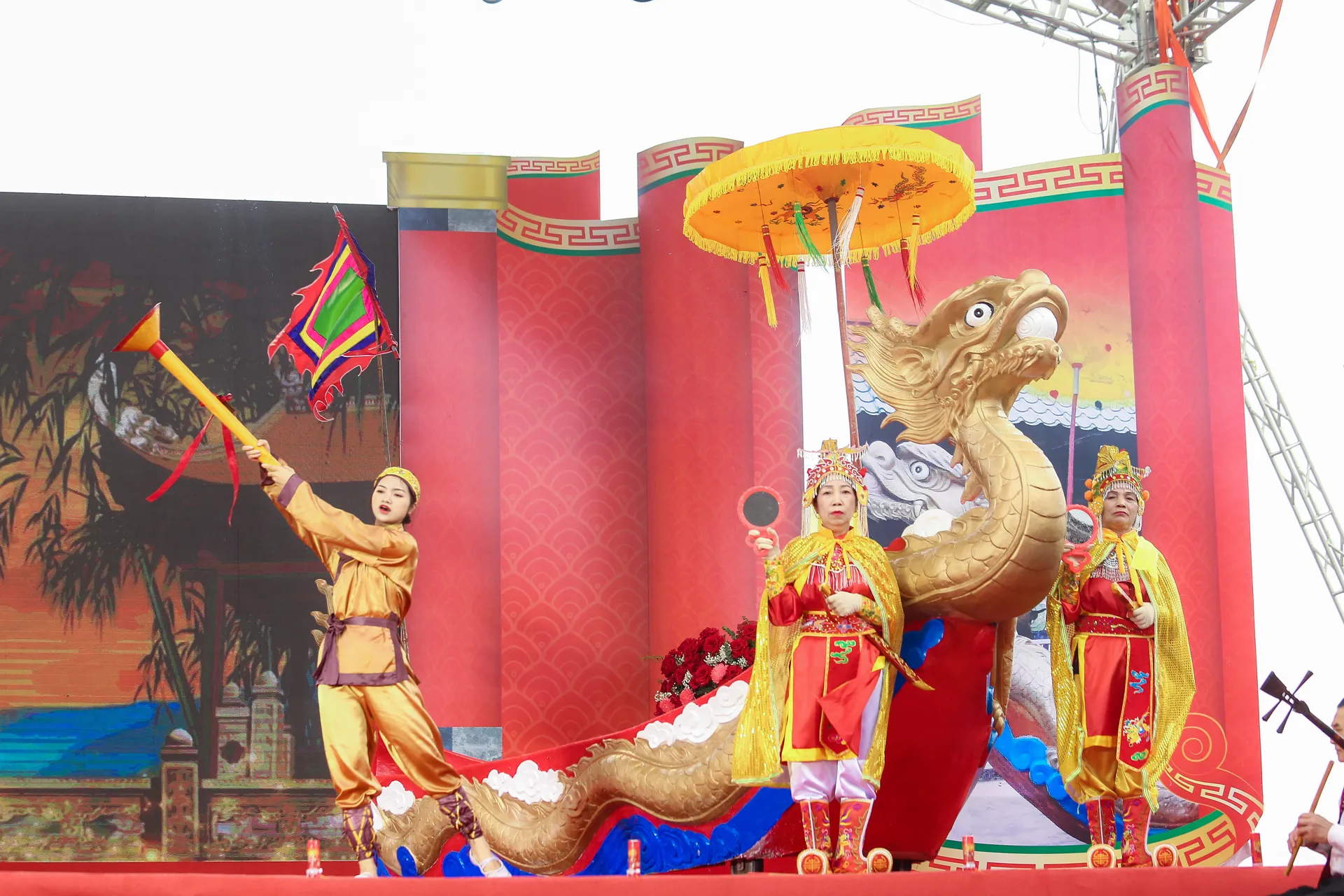 Phát triển di sản Hội hát chèo tàu Tổng Gối thành sản phẩm công nghiệp văn hóa