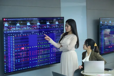 Thị trường chứng khoán Việt Nam 2026: Chu kỳ giá lên tiếp diễn