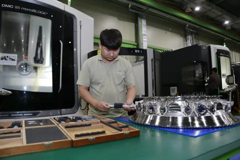 Mở lối phát triển toàn diện các khu công nghệ cao