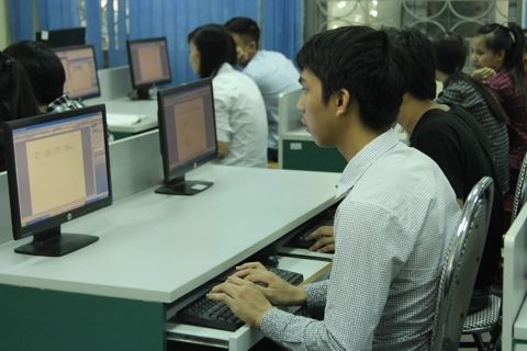 Đón đầu AI, sinh viên không lo thất nghiệp