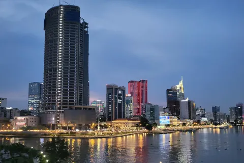 "Đường băng thể chế" và khát vọng GRDP 3 triệu tỷ đồng của TP Hồ Chí Minh